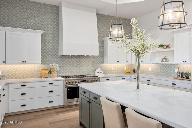 1182 W Island Drive, Chandler, AZ 85248