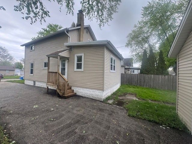 838 Spruce Street, Aurora, IL 60506