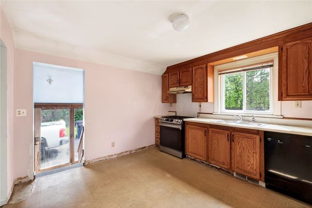 1983 Portland Avenue, Irondequoit, NY 14617