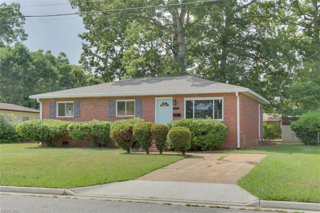 123 Delmar LN, Newport News, VA 23602