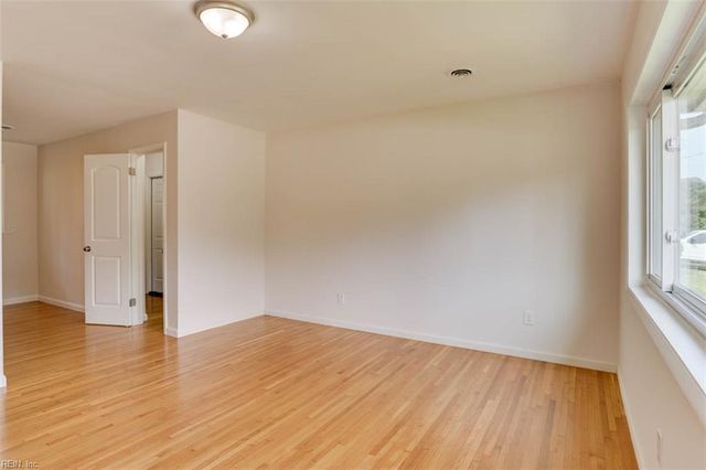 123 Delmar LN, Newport News, VA 23602