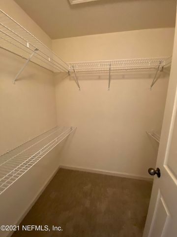 8550 ARGYLE BUSINESS Loop 302, Jacksonville, FL 32244