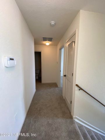 8550 ARGYLE BUSINESS Loop 302, Jacksonville, FL 32244