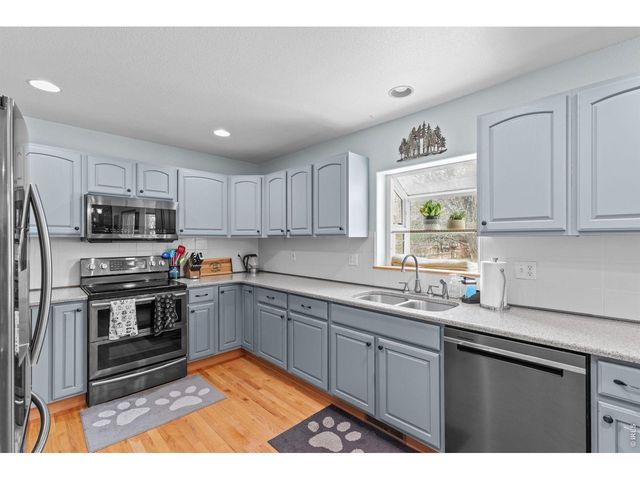 2243 Breckenridge Dr, Berthoud, CO 80513