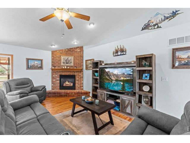 2243 Breckenridge Dr, Berthoud, CO 80513