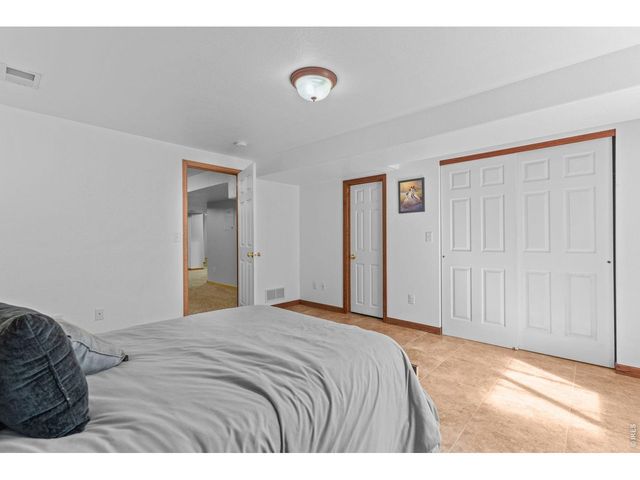 2243 Breckenridge Dr, Berthoud, CO 80513