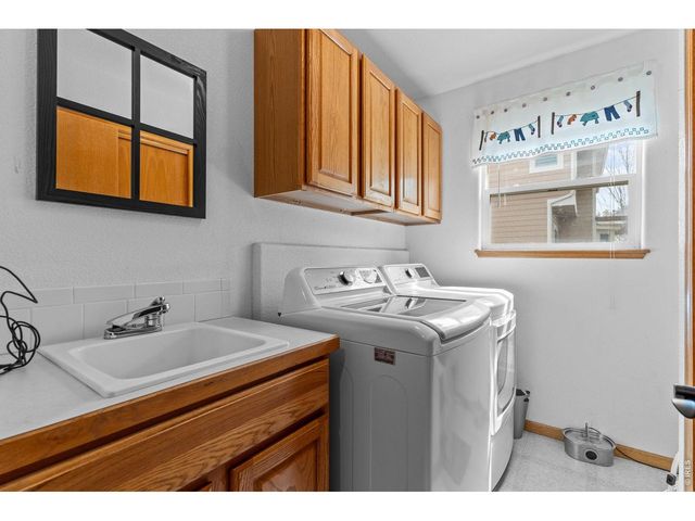 2243 Breckenridge Dr, Berthoud, CO 80513