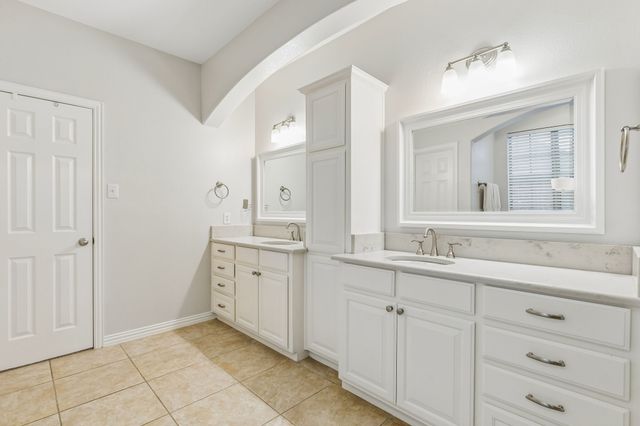7109 New Bury Court, Rowlett, TX 75089