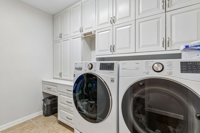 7109 New Bury Court, Rowlett, TX 75089