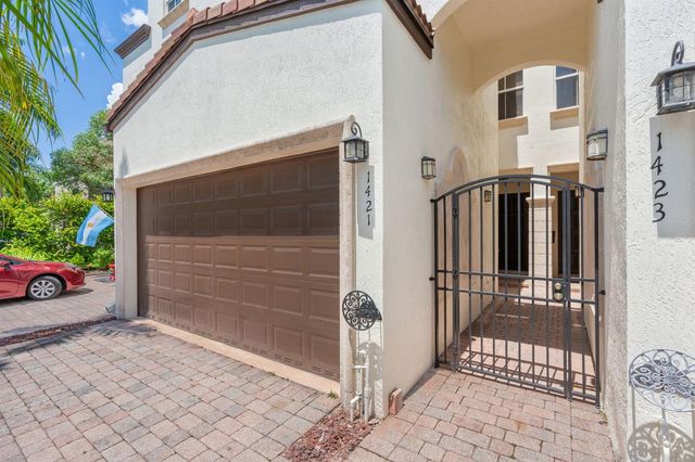 1421 NE 26th Avenue, Fort Lauderdale, FL 33304