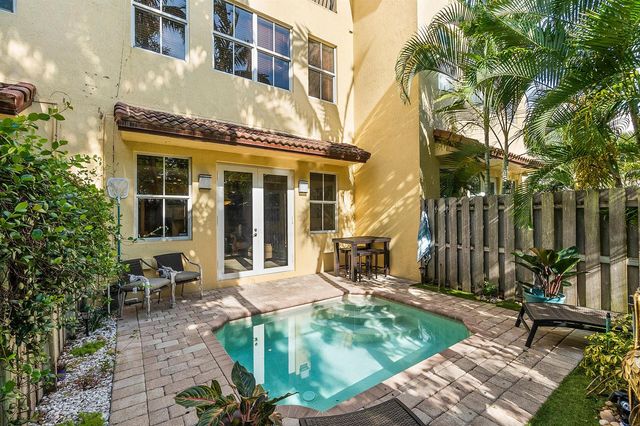 1421 NE 26th Avenue, Fort Lauderdale, FL 33304