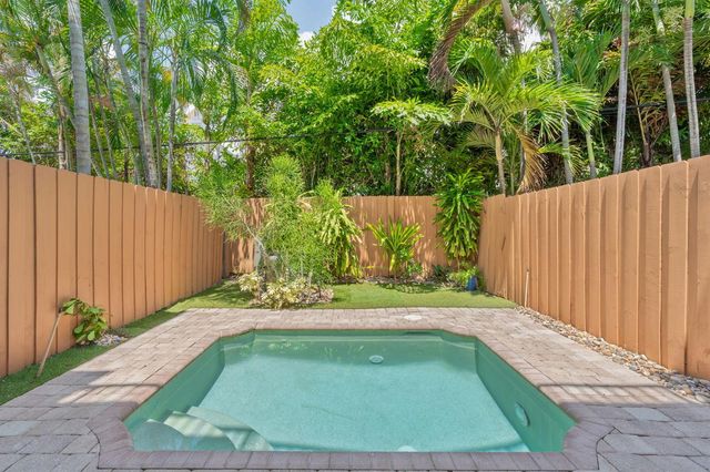 1421 NE 26th Avenue, Fort Lauderdale, FL 33304