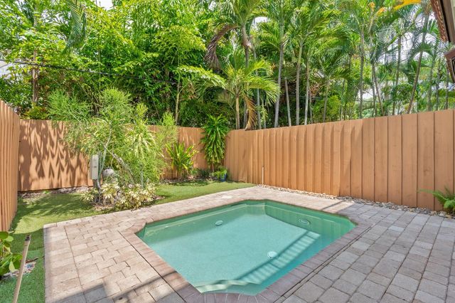 1421 NE 26th Avenue, Fort Lauderdale, FL 33304