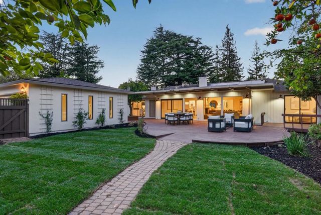 1215 Eva Avenue, Los Altos, CA 94024