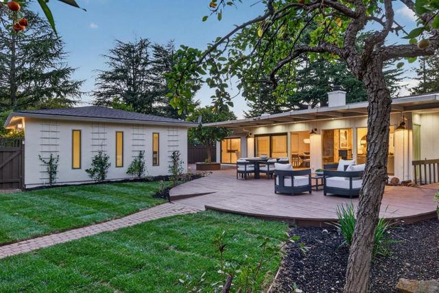 1215 Eva Avenue, Los Altos, CA 94024