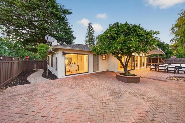 1215 Eva Avenue, Los Altos, CA 94024