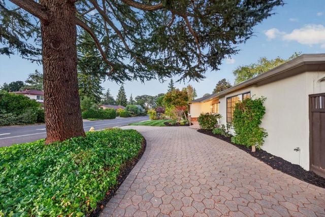 1215 Eva Avenue, Los Altos, CA 94024