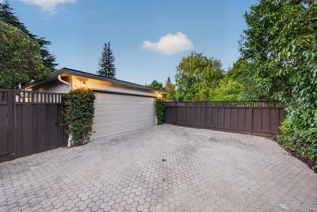 1215 Eva Avenue, Los Altos, CA 94024