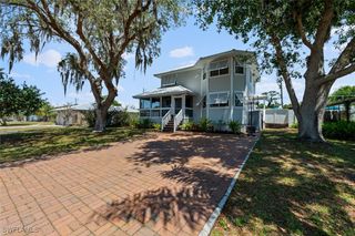 2040 Clarke AVE, Fort Myers, FL 33905