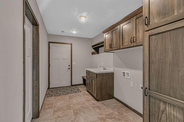 129 Highlands Boulevard, Melrose, MN 56352