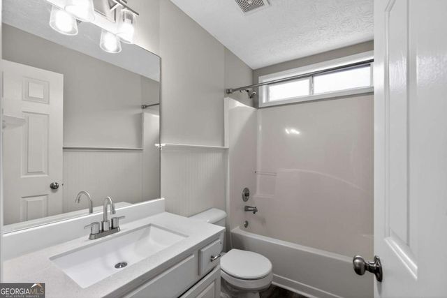 625 Harbor Bay Drive, Lawrenceville, GA 30045