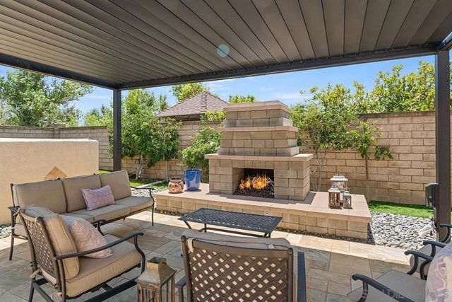 2340 Douglaston Glen, Escondido, CA 92026