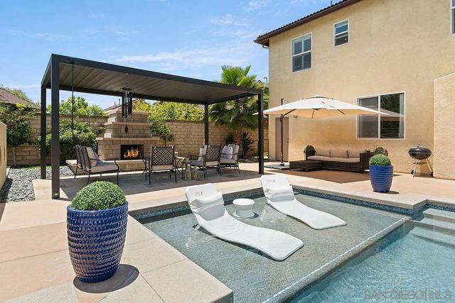 2340 Douglaston Glen, Escondido, CA 92026