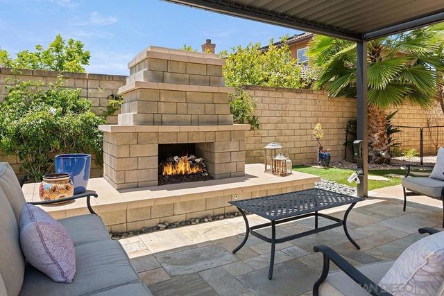 2340 Douglaston Glen, Escondido, CA 92026