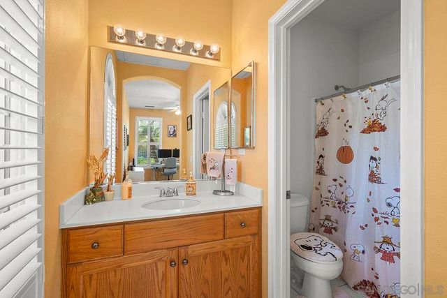 2340 Douglaston Glen, Escondido, CA 92026