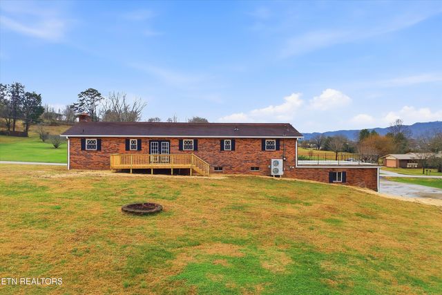 229 Brown Crest Rd, Lafollette, TN 37766