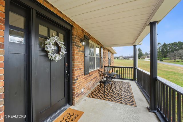 229 Brown Crest Rd, Lafollette, TN 37766