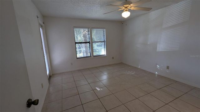 4061 CROCKERS LAKE BOULEVARD 23, Sarasota, FL 34238