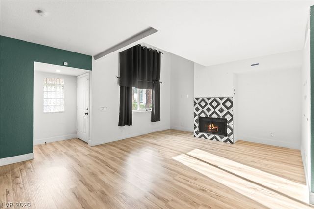 2431 Old Forge Lane 104, Las Vegas, NV 89121