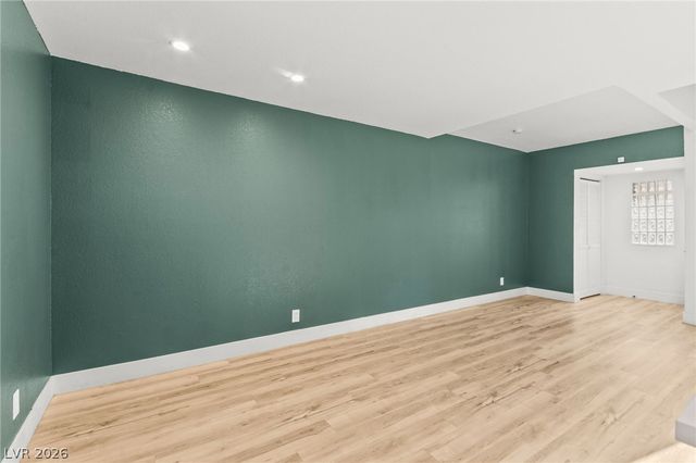 2431 Old Forge Lane 104, Las Vegas, NV 89121