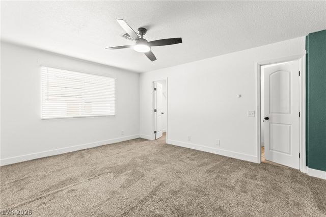 2431 Old Forge Lane 104, Las Vegas, NV 89121