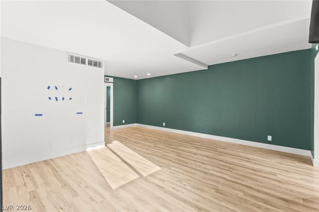2431 Old Forge Lane 104, Las Vegas, NV 89121