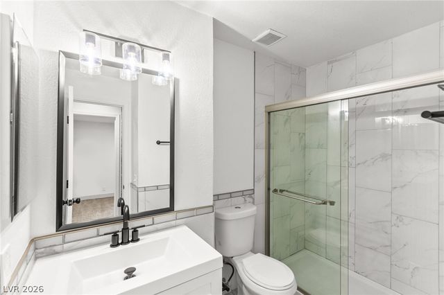 2431 Old Forge Lane 104, Las Vegas, NV 89121