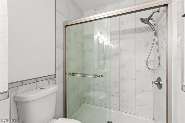 2431 Old Forge Lane 104, Las Vegas, NV 89121