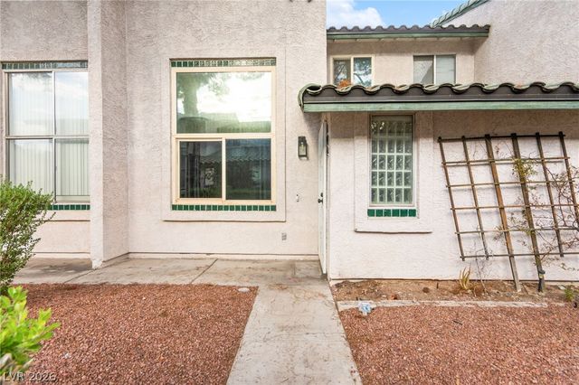 2431 Old Forge Lane 104, Las Vegas, NV 89121