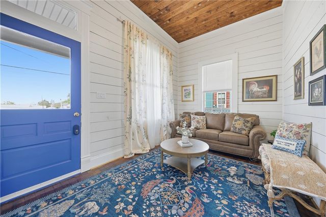 511 Peabody Street, Brenham, TX 77833