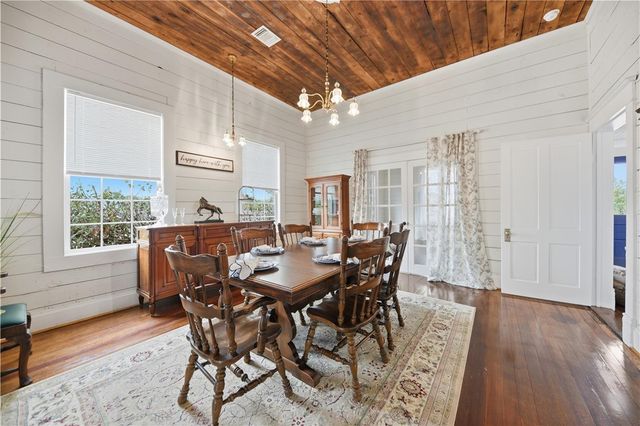 511 Peabody Street, Brenham, TX 77833