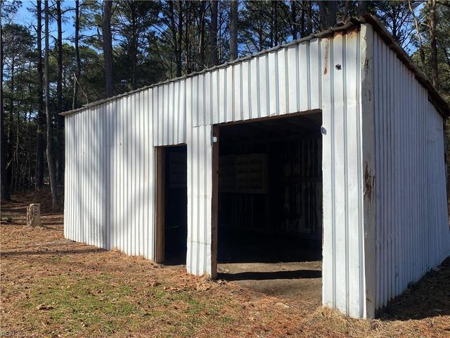 4453 Ennisdale DR, Smithfield, VA 23430