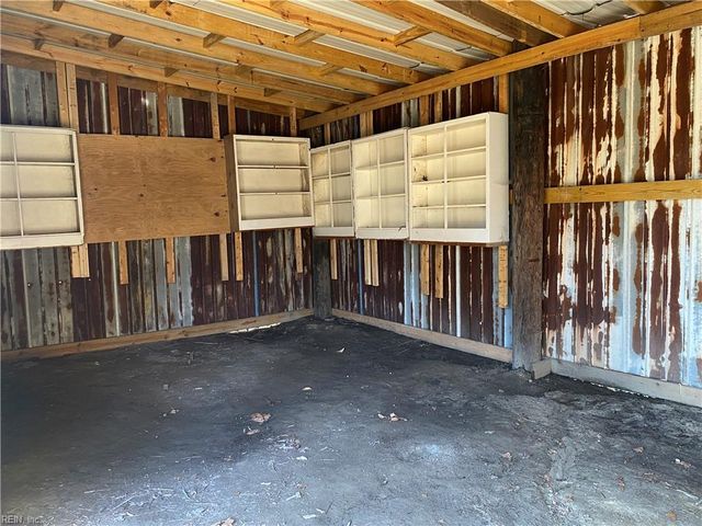 4453 Ennisdale DR, Smithfield, VA 23430