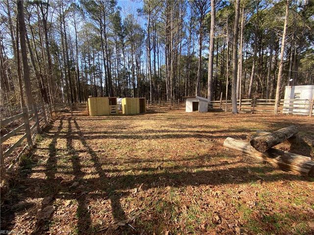 4453 Ennisdale DR, Smithfield, VA 23430