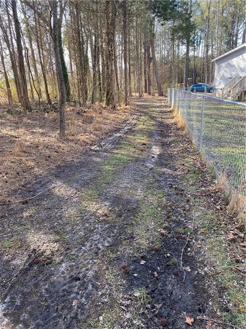 4453 Ennisdale DR, Smithfield, VA 23430