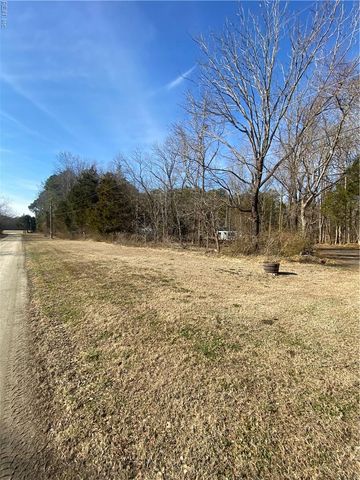 4453 Ennisdale DR, Smithfield, VA 23430