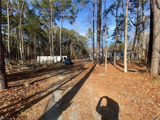 4453 Ennisdale DR, Smithfield, VA 23430