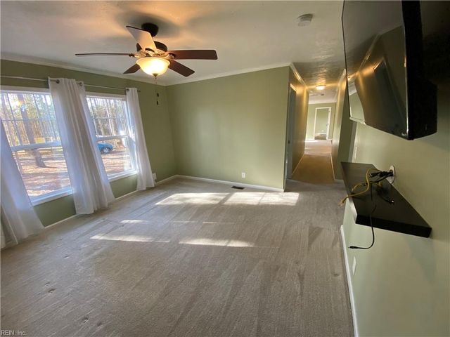 4453 Ennisdale DR, Smithfield, VA 23430