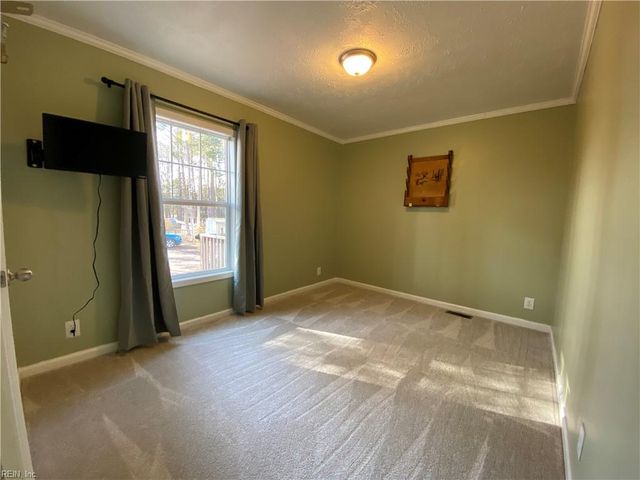 4453 Ennisdale DR, Smithfield, VA 23430