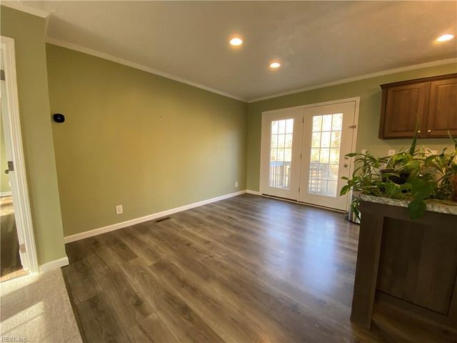 4453 Ennisdale DR, Smithfield, VA 23430